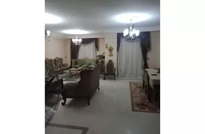 Apartment - 4 Bedrooms - 3 Bathrooms for sale in Ahmed Al Zomor St. - 9th Zone - Nasr City - Cairo