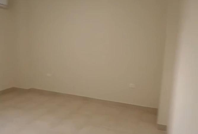 8088259 - Property Image 2