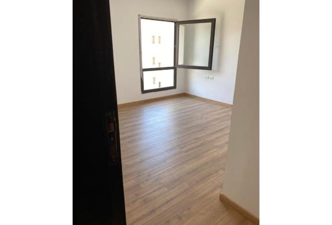 8282739 - Property Image 2