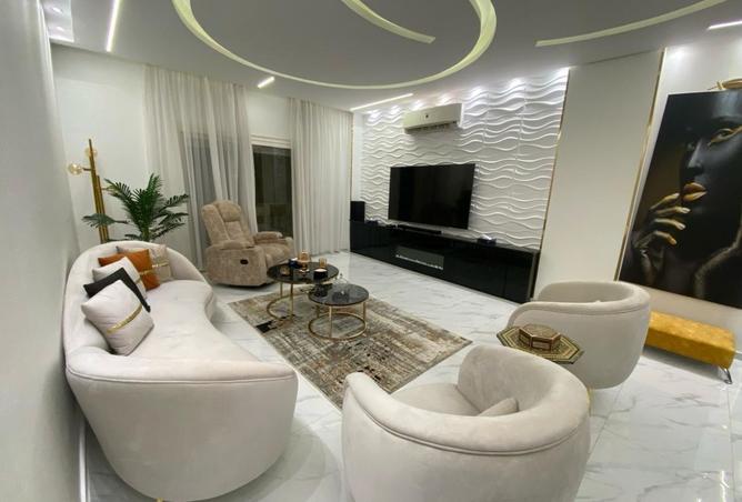 8558819 - Property Image 2