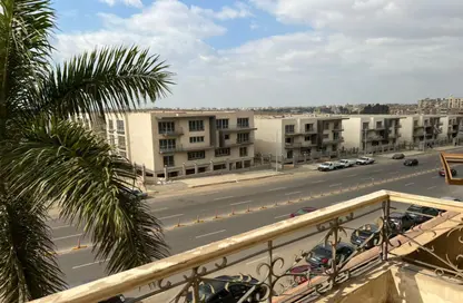 شقة - 4 غرف نوم - 2 حمامات للايجار في شارع المشير احمد اسماعيل - شيراتون المطار - النزهة - القاهرة