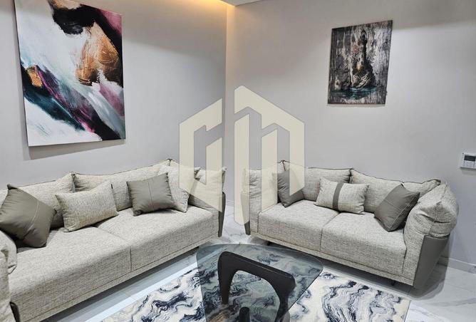 8200193 - Property Image 2