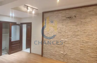 Apartment - 3 Bedrooms - 2 Bathrooms for sale in Leila Mourad St. - El Yasmeen 5 - El Yasmeen - New Cairo City - Cairo