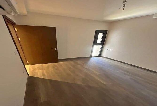 7977460 - Property Main Image