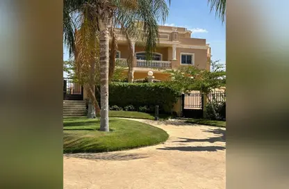 فيلا - 4 غرف نوم - 4 حمامات للبيع في كليوباترا بالاس - الحي الخامس - مدينة الشروق - القاهرة