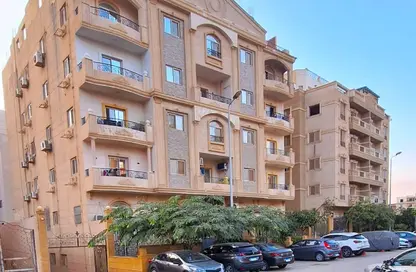 Apartment - 2 Bedrooms - 2 Bathrooms for sale in South Lotus - El Lotus - New Cairo City - Cairo