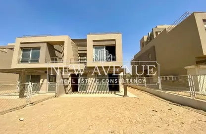 Villa - 4 Bedrooms - 5 Bathrooms for sale in Palm Hills New Cairo - 5th Settlement Compounds - The 5th Settlement - New Cairo City - Cairo