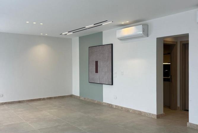 7947989 - Property Image 2
