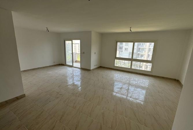 8182871 - Property Main Image