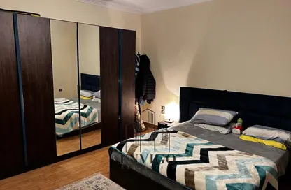 Apartment - 3 Bedrooms - 2 Bathrooms for sale in Al Maqdes Al Kabary St. - Al Hadiqah Al Dawliyah - 7th District - Nasr City - Cairo