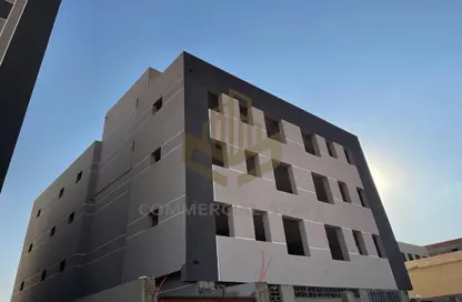 Warehouse - Studio - 3 Bathrooms for rent in The 1st Settlement - New Cairo City - Cairo