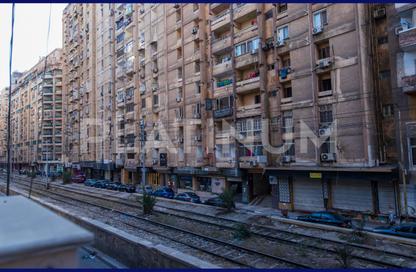 Apartment - 3 Bedrooms - 3 Bathrooms for rent in Abdel Salam Aref St. - Laurent - Hay Sharq - Alexandria