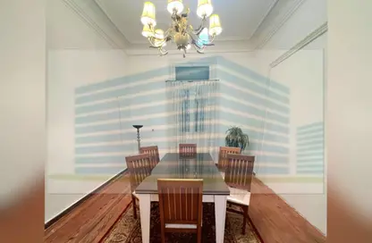 شقة - 4 غرف نوم - 2 حمامات للايجار في شارع شامبليون - الأزاريطة - حي وسط - الاسكندرية