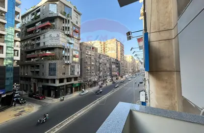 شقة - 3 غرف نوم - 2 حمامات للايجار في رشدي - حي شرق - الاسكندرية