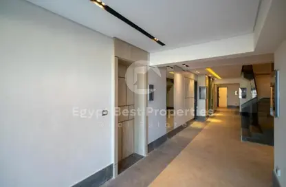 Apartment - 2 Bedrooms - 2 Bathrooms for sale in Ivoire - Sheikh Zayed City - Giza