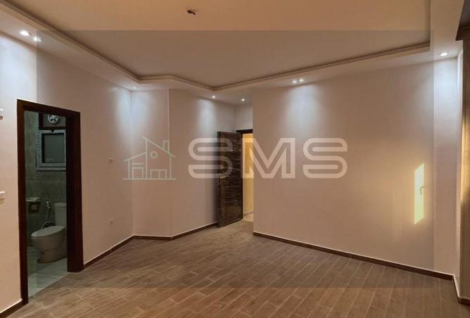 8181111 - Property Image 3