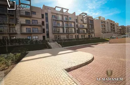 Apartment - 3 Bedrooms - 4 Bathrooms for sale in Villa Square - Fifth Square - The 5th Settlement - New Cairo City - Cairo