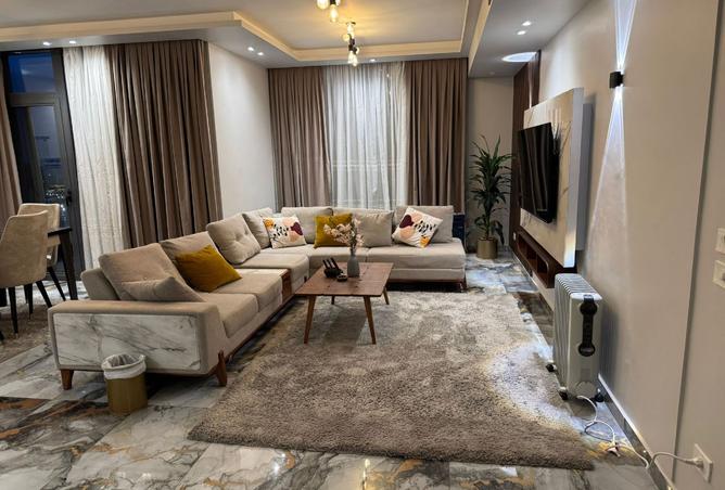 Fully furnished apartment for rent in Eastown