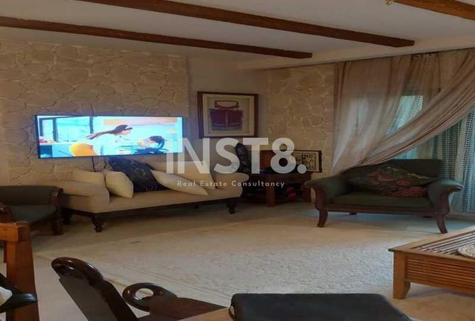 8240627 - Property Image 2