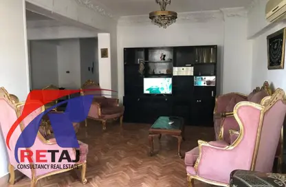 Apartment - 2 Bedrooms - 1 Bathroom for rent in Hamouda Mahmoud St. - 8th Zone - Nasr City - Cairo
