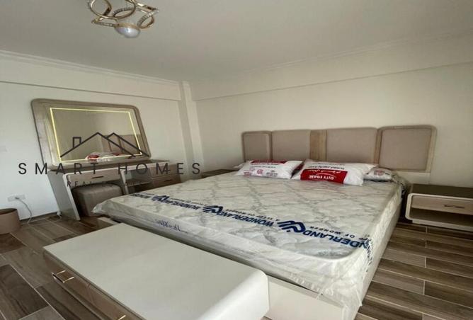 8066920 - Property Image 3