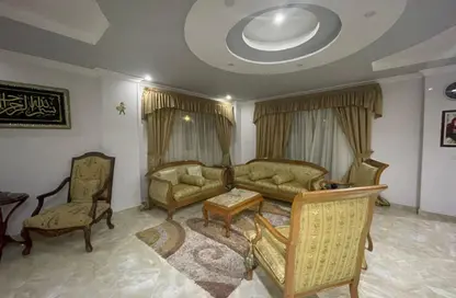 Apartment - 3 Bedrooms - 2 Bathrooms for rent in Doctor Ali Mosharafa St. - Al Narges 6 - Al Narges - New Cairo City - Cairo