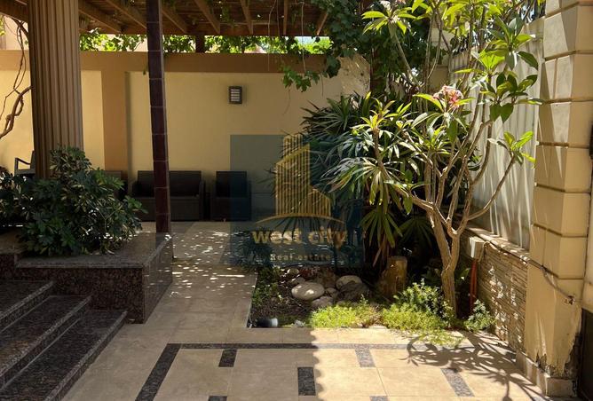 8094991 - Property Image 2