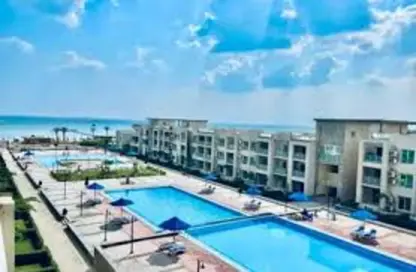 Chalet - 2 Bedrooms - 2 Bathrooms for sale in Aroma Beach - Al Ain Al Sokhna - Suez