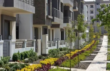 Apartment - 2 Bedrooms - 2 Bathrooms for sale in Taj City - 5th Settlement Compounds - The 5th Settlement - New Cairo City - Cairo