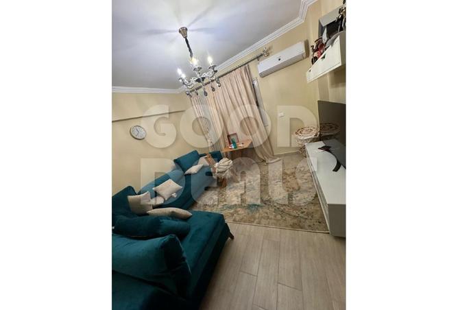 8232366 - Property Image 2