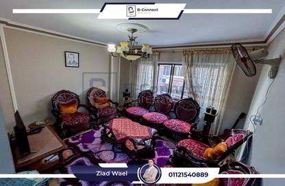 Apartment - 3 Bedrooms - 2 Bathrooms for sale in Al Ekbal St. - Laurent - Hay Sharq - Alexandria