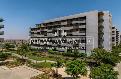 Apartment - 2 Bedrooms - 3 Bathrooms for sale in Al Burouj Compound - El Shorouk Compounds - Shorouk City - Cairo