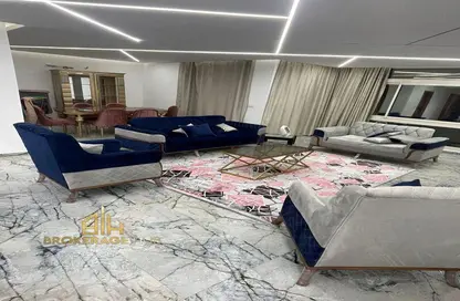شقة - 2 غرف نوم - 2 حمامات للايجار في تاج سلطان - الطريق الدائري - القاهرة