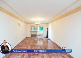 شقة - 3 غرف نوم for للبيع in شارع الفريق اسماعيل سرهنك - لوران - حي شرق - الاسكندرية