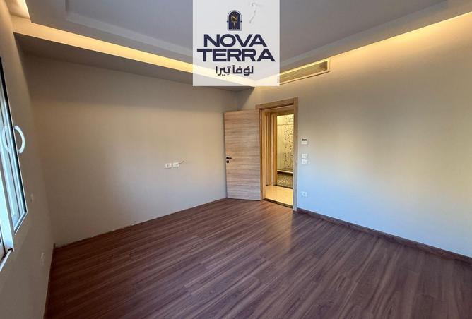 8018217 - Property Image 2