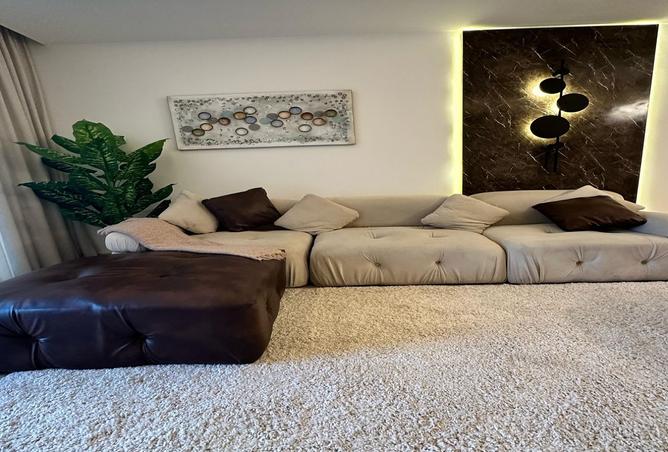 8104539 - Property Main Image