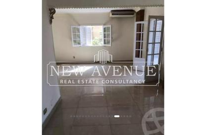 Apartment - 3 Bedrooms - 1 Bathroom for sale in Ammar Ibn Yasser St. - El Hegaz Square - El Nozha - Cairo