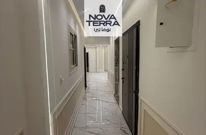 شقة - 3 غرف نوم - 3 حمامات للبيع في شارع مجلس الدولة - التحرير - الحي الرابع - مدينة 6 أكتوبر - الجيزة