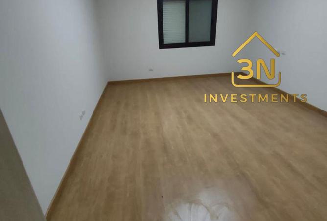 8117456 - Property Image 3