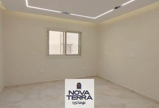 8222541 - Property Image 3