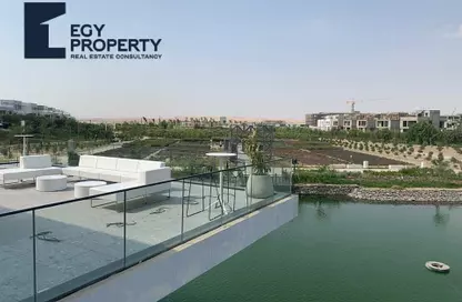شقة - 2 غرف نوم - 2 حمامات للبيع في كمبوند البروج - كمبوندات الشروق - مدينة الشروق - القاهرة