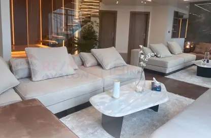 فيلا - 3 غرف نوم - 3 حمامات للبيع في سكاي لاين - سيدي جابر - حي شرق - الاسكندرية