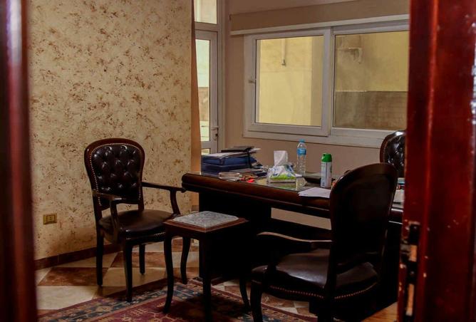 8176090 - Property Image 2