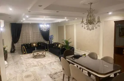 Apartment - 3 Bedrooms - 2 Bathrooms for sale in Al Mesaha St. - Dokki - Giza