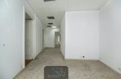 Office Space - Studio - 2 Bathrooms for rent in Abdel Hamid Badawi St. - Azarita - Hay Wasat - Alexandria