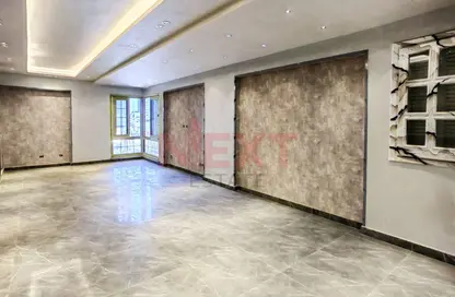 شقة - 3 غرف نوم - 2 حمامات للبيع في ميدان فيكتور عمانوئيل - سموحة - حي شرق - الاسكندرية