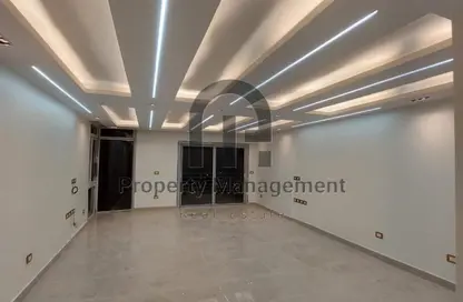 شقة - 3 غرف نوم - 3 حمامات للايجار في جاردن ريزدنس - مدينة القاهرة الجديدة - القاهرة