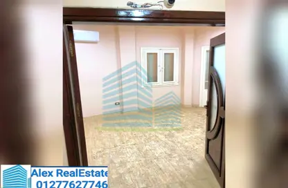 Office Space - Studio - 2 Bathrooms for rent in Abou Quer Road - Zezenia - Hay Sharq - Alexandria