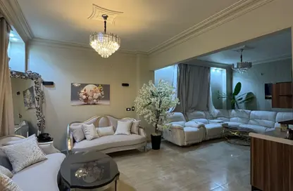 Apartment - 2 Bedrooms - 2 Bathrooms for rent in Al Gezira St. - South Investors Area - New Cairo City - Cairo