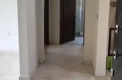 شقة - 2 غرف نوم - 2 حمامات للايجار في تاج سلطان - الطريق الدائري - القاهرة